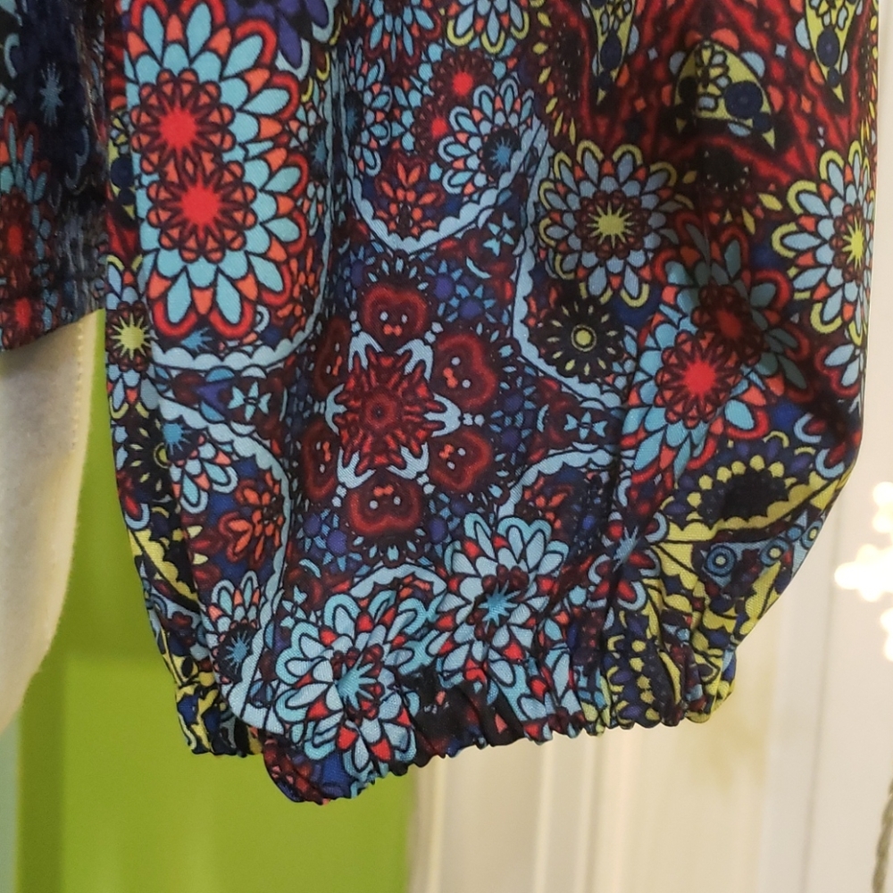 Retro style patterned blouse - Picture 5 of 6